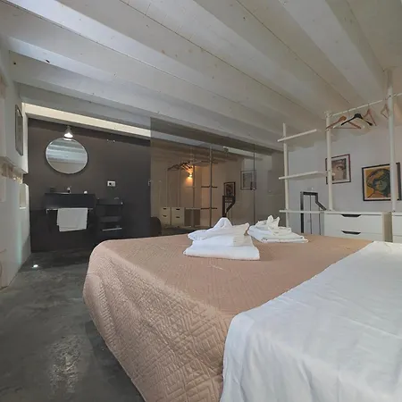 Cami Romantic House - Ortigia Center דירה סירקוזה
