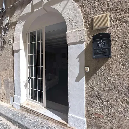 Cami Romantic House - Ortigia Center דירה סירקוזה